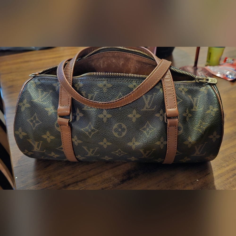 Authentic Louis vuitton monogram papillon 30